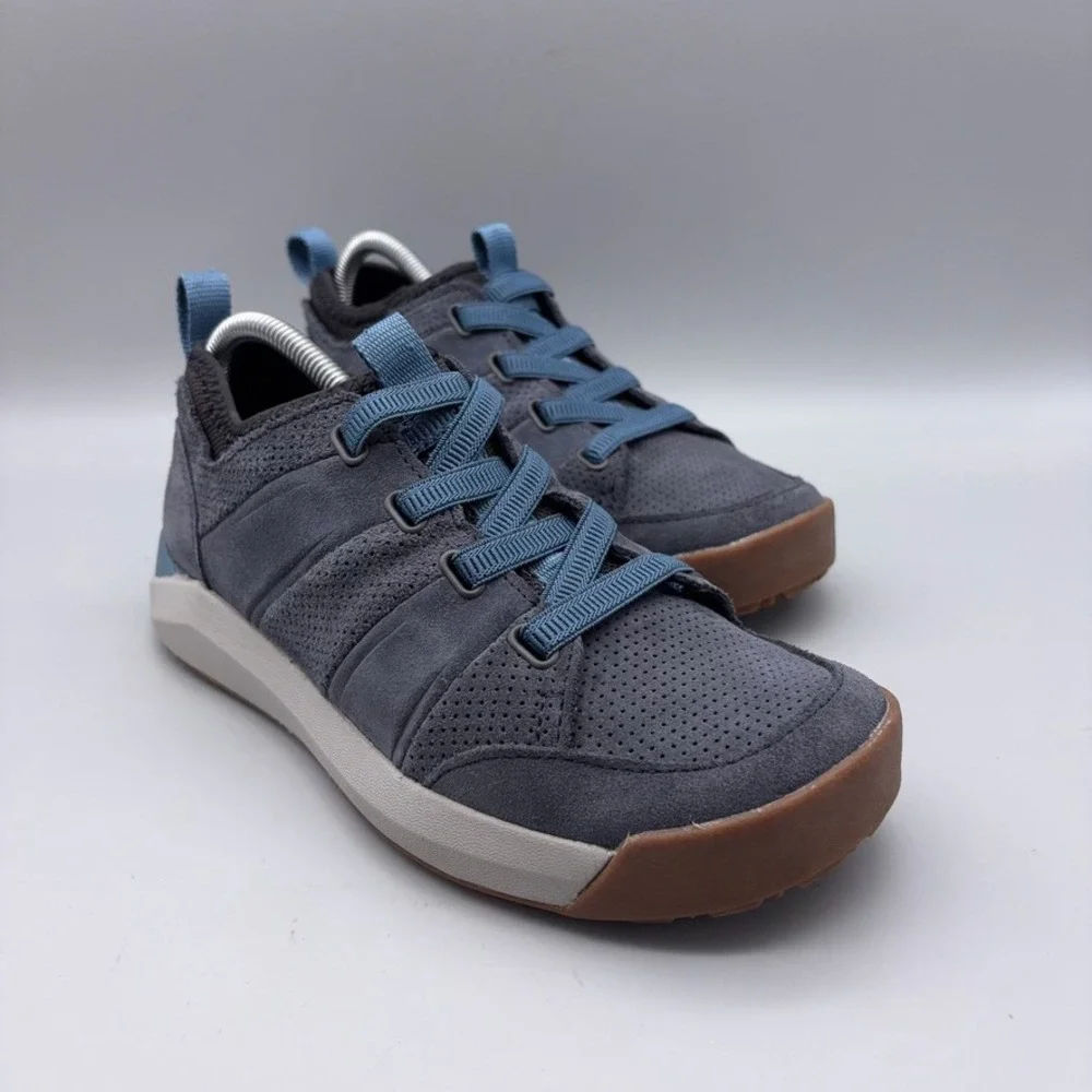 LL Bean Shoes Women 7 Gray Suede Perforated Outdoor Vista Low Lace Sneakers